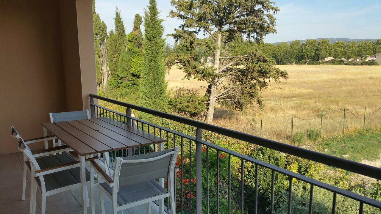 Apt 50M2 Avec Balcon Tout Equipe Proche D'Avignon Daire Pernes-les-Fontaines Dış mekan fotoğraf